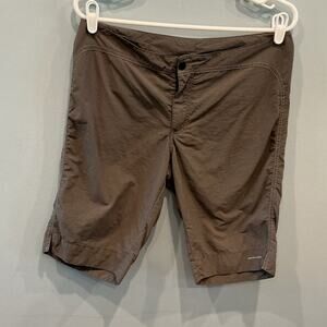 Columbia Womens Supplex Nylon Bermuda Shorts Size 8 Hiking Outdoor Omnishield